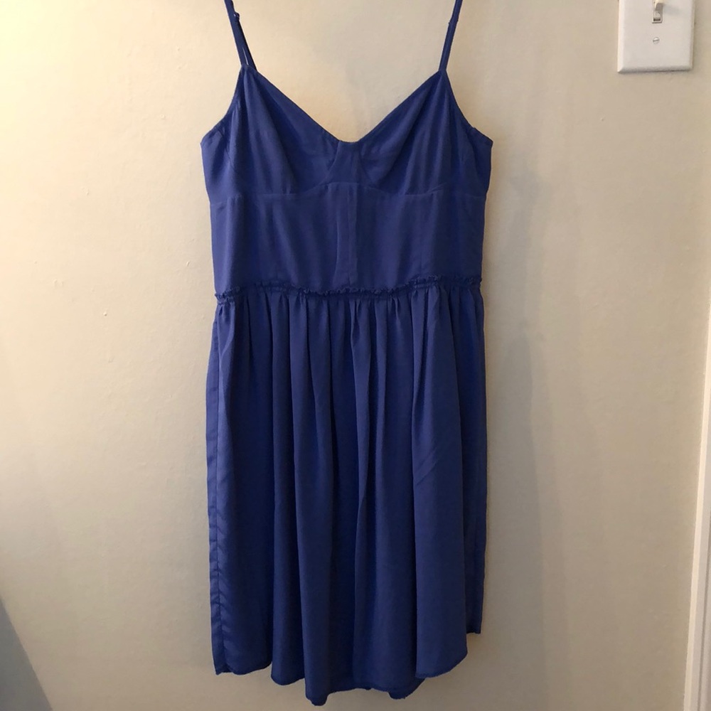 Aritzia Wilfred 100% silk dress